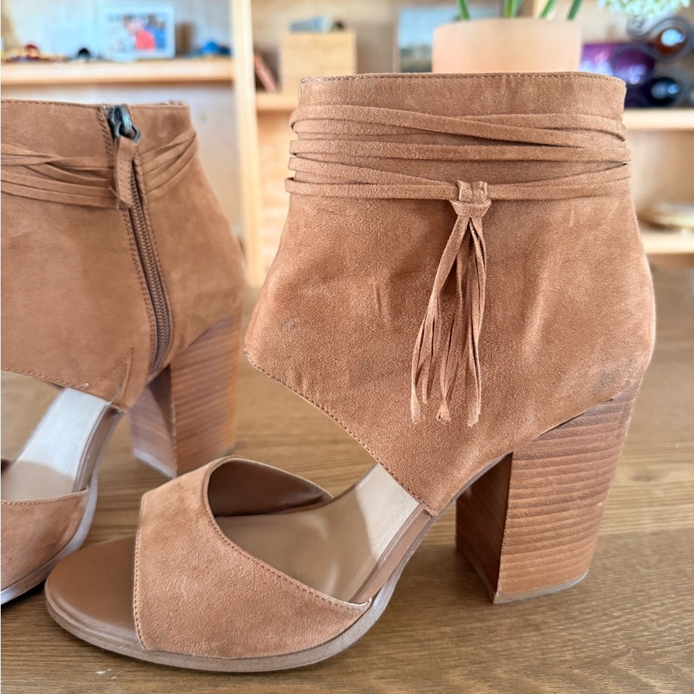 Crown Vintage Tan Suede Block Heel Peep Toe Booties